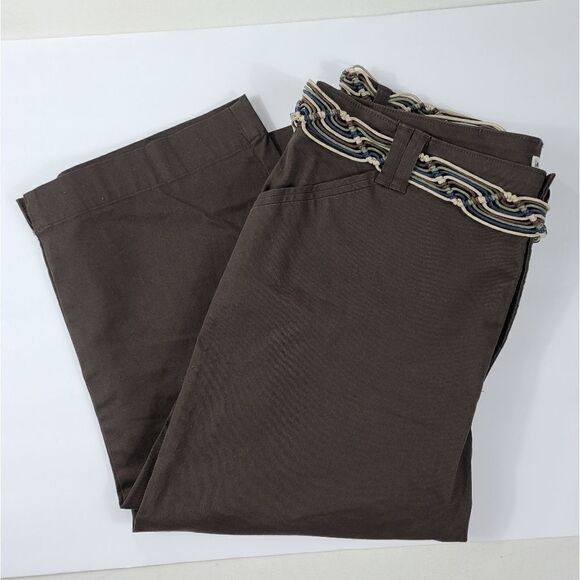 Lee Brown Woven Belt Capris - Picture 4 of 8